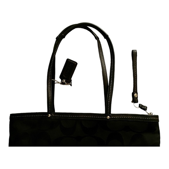 EUC Coach Tote - Picture 14 of 16